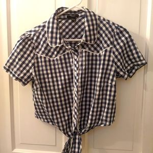 Cropped tie front blouse, blue checked. Forever 21